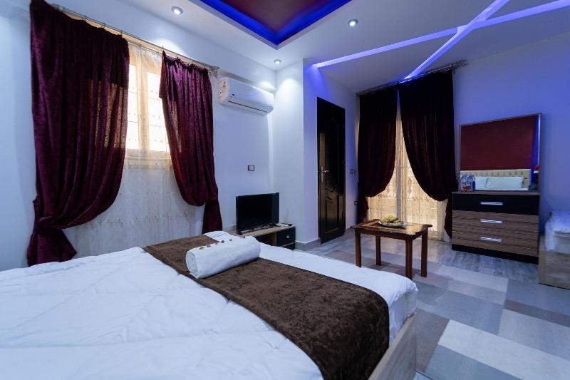 Gardenia Pyramids Hostel image