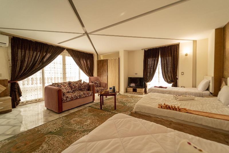 Gardenia Pyramids Hostel image