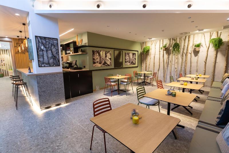 Hotel Ecos del Sella image
