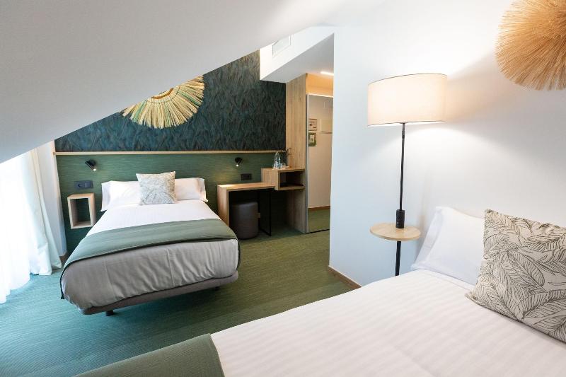Hotel Ecos del Sella image