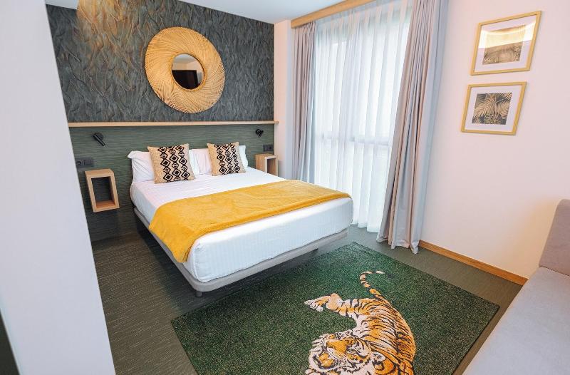 Hotel Ecos del Sella image