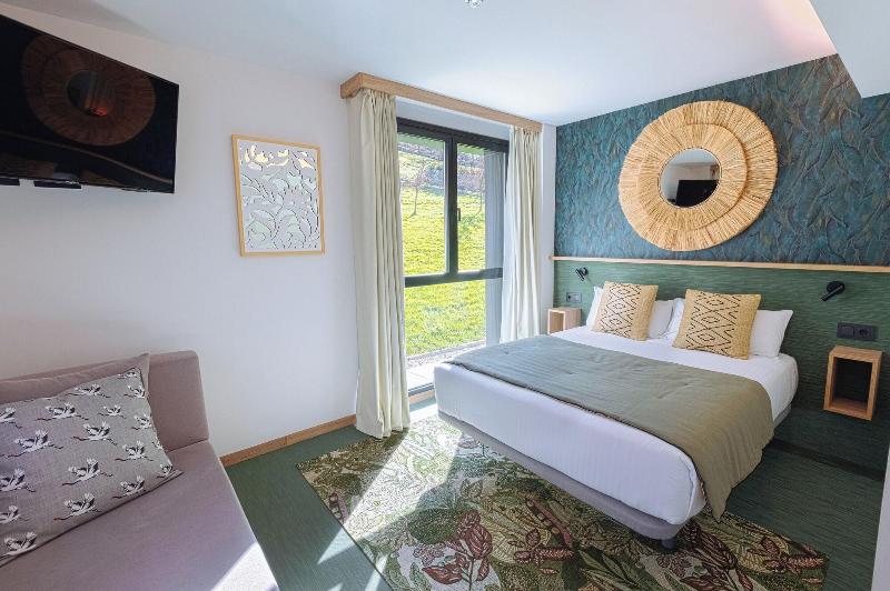 Hotel Ecos del Sella image