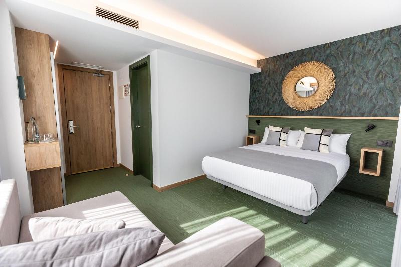 Hotel Ecos del Sella image