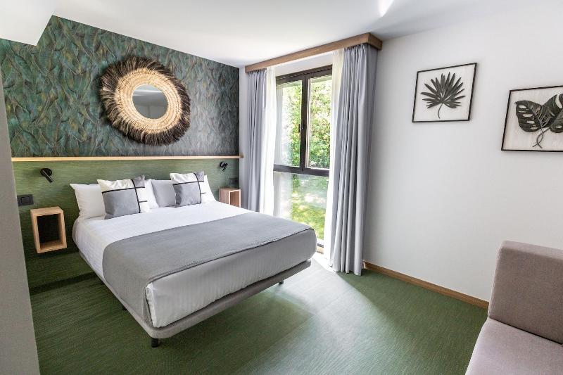 Hotel Ecos del Sella image