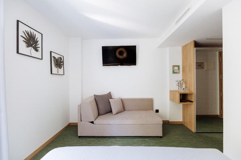Hotel Ecos del Sella image