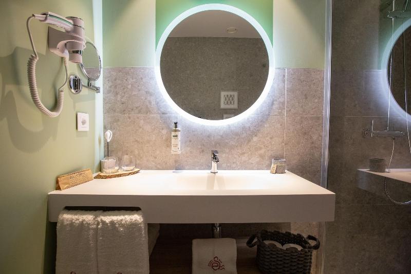 Hotel Ecos del Sella image
