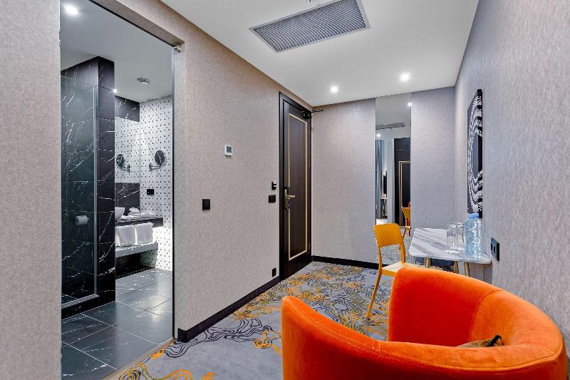 Taberne Boutique Hotel Tbilisi image