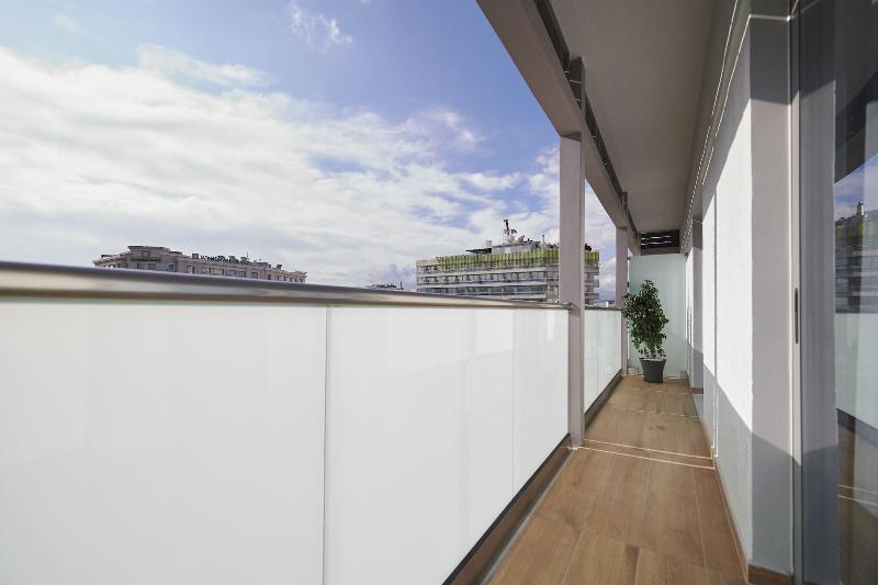 Meni Hotel image