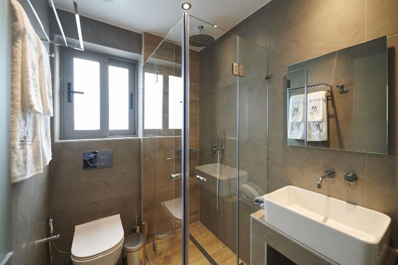 Meni Hotel image