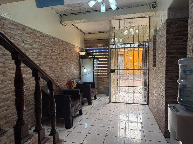 Hotel Metropolitano image