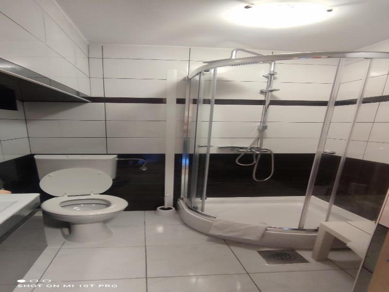 Rooms Pama image