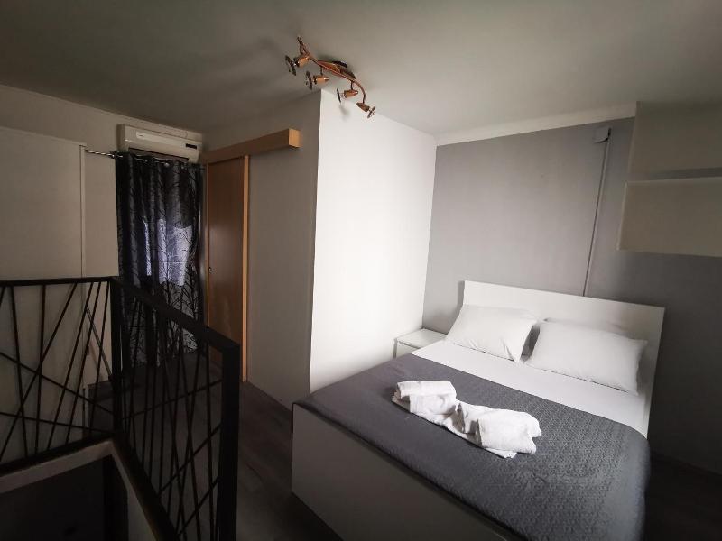 Rooms Pama image