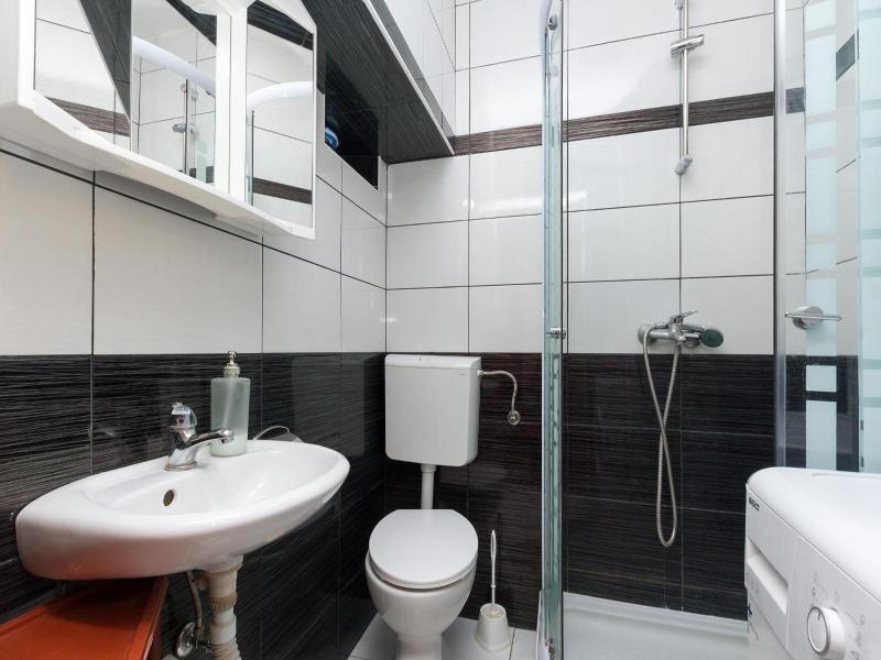 Rooms Pama image