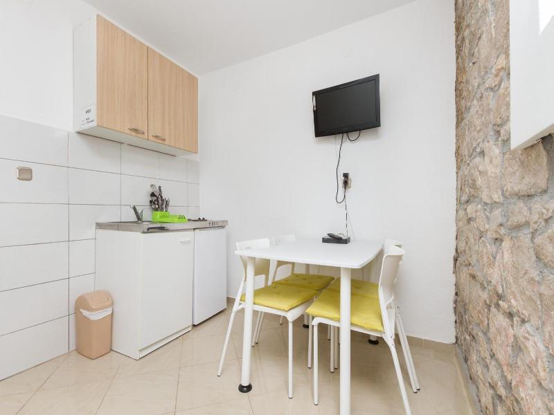 Rooms Pama image