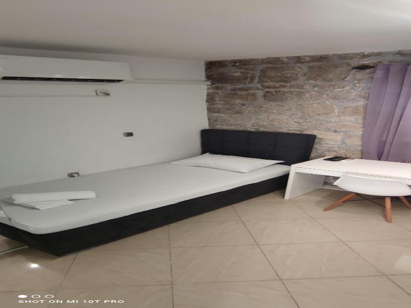 Rooms Pama image