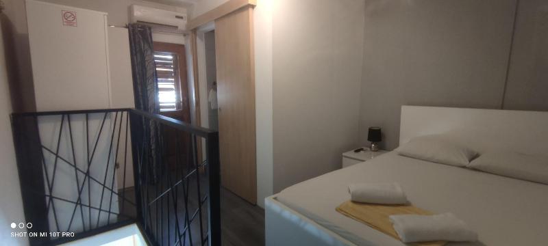 Rooms Pama image