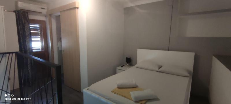 Rooms Pama image
