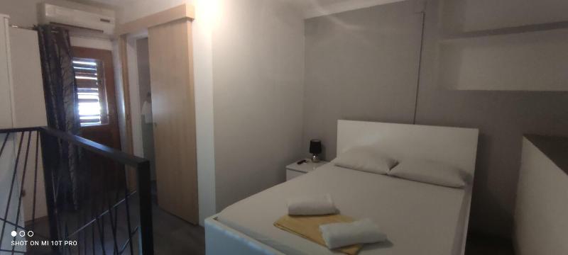 Rooms Pama image