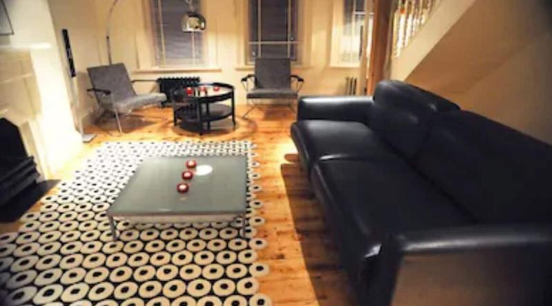 Kellys Hotel - Adults Only image