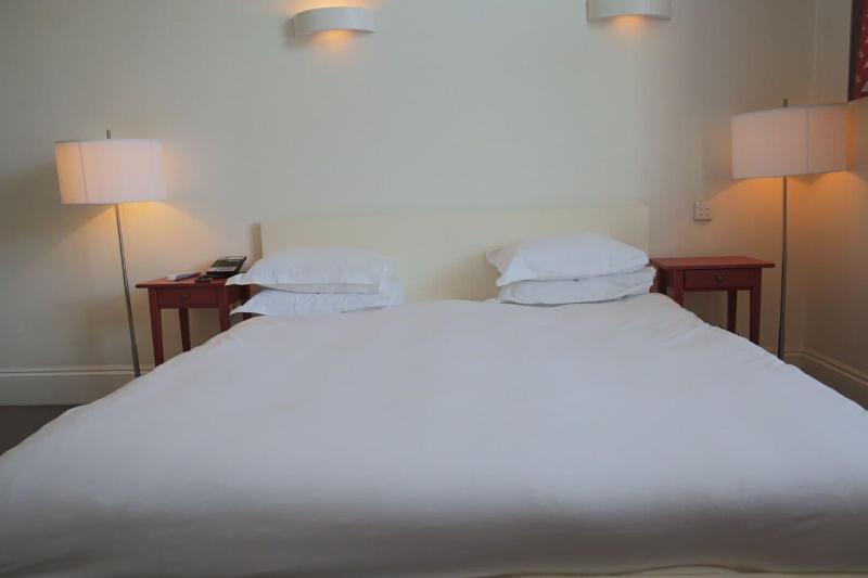 Kellys Hotel - Adults Only image