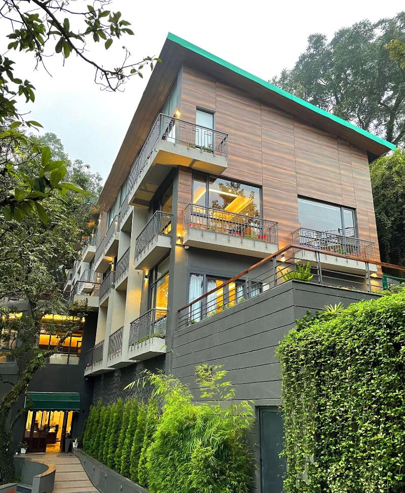 The Rosefinch Sarovar Portico image