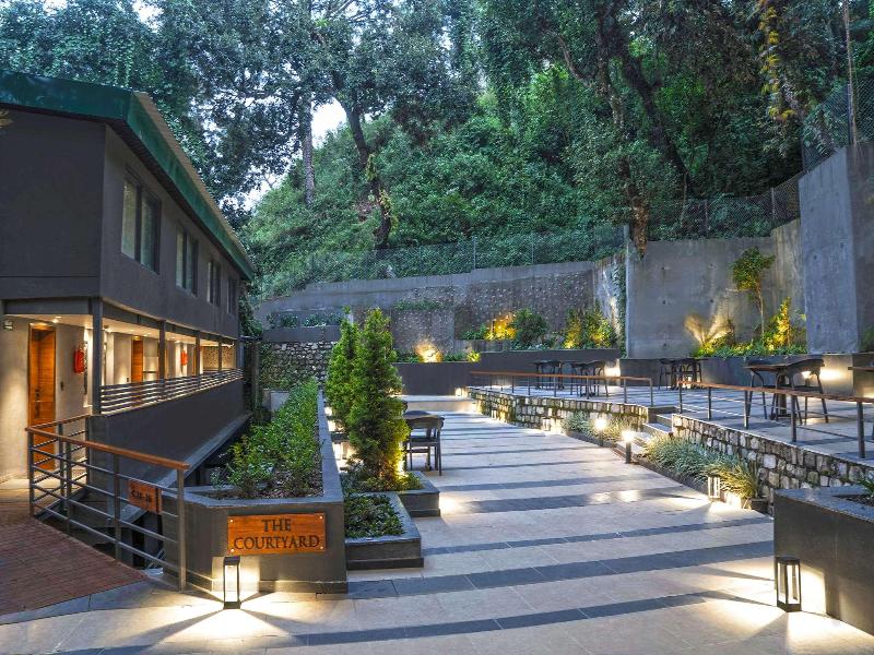 The Rosefinch Sarovar Portico image
