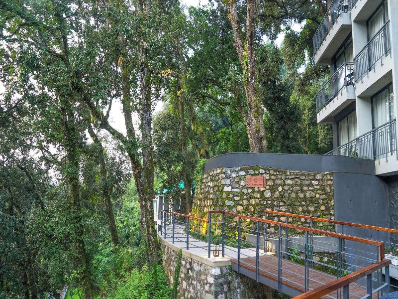 The Rosefinch Sarovar Portico image