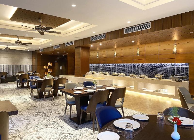 The Rosefinch Sarovar Portico image
