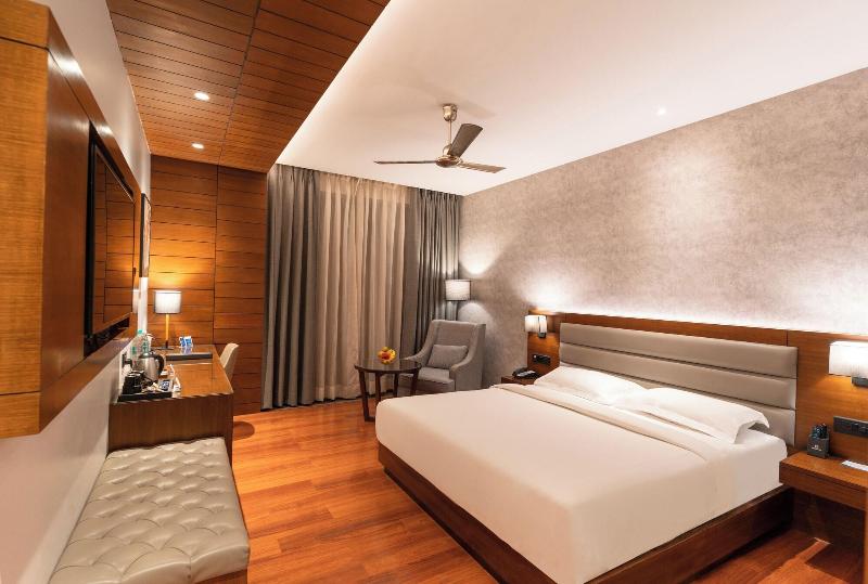 The Rosefinch Sarovar Portico image