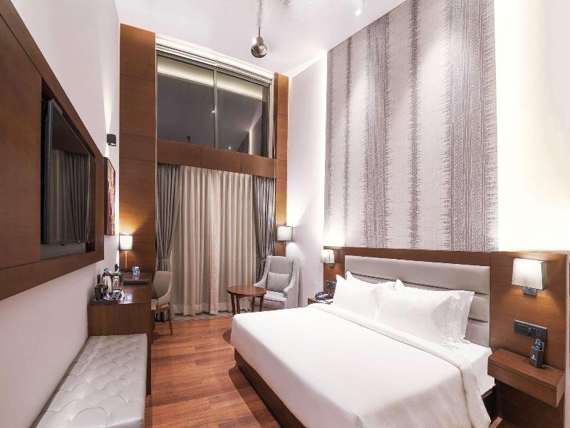 The Rosefinch Sarovar Portico image