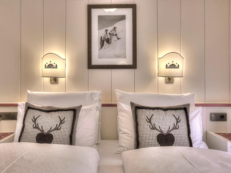 Hotel Luianta image