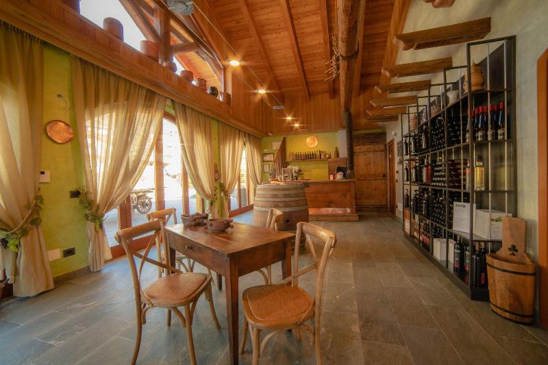 Wine-Farm La Source image