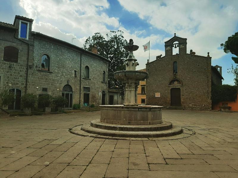AL22 di Piazza del GesÃ¹ image