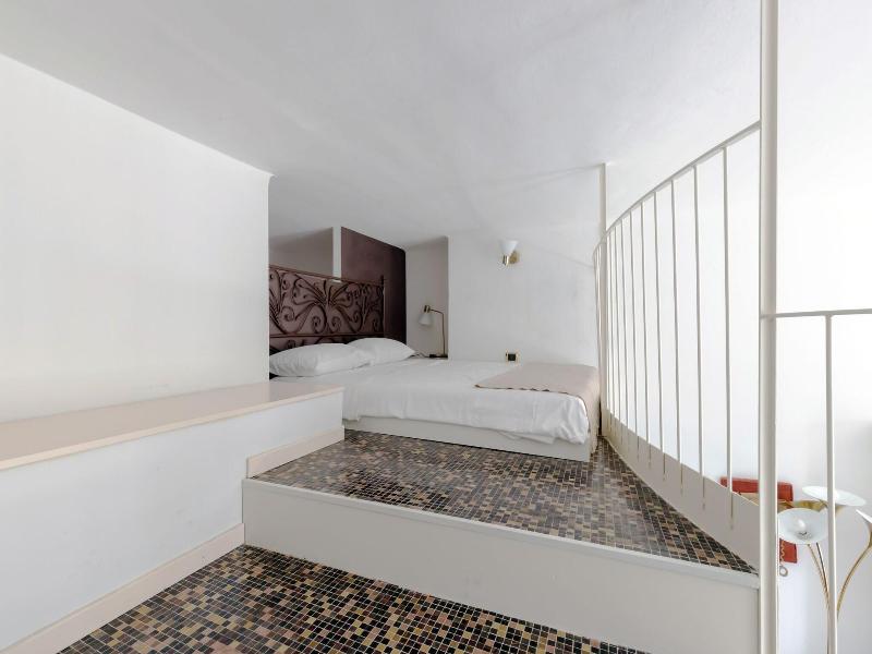 Milan Retreats Duomo Suites image