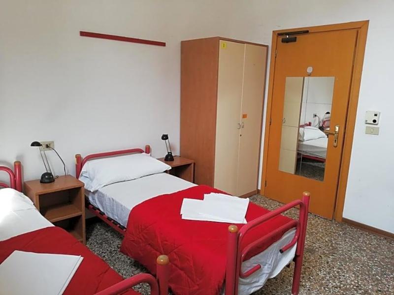 Ostello S. Fosca - CPU Venice Hostels image