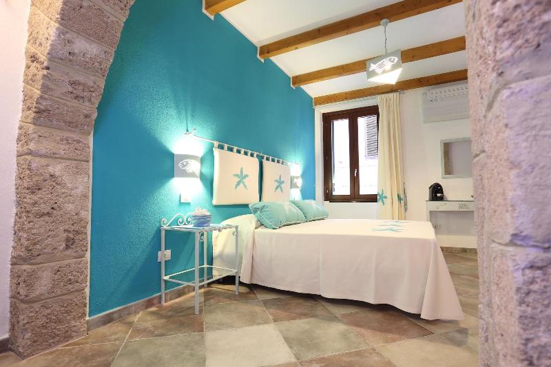 Palau De Rosa image