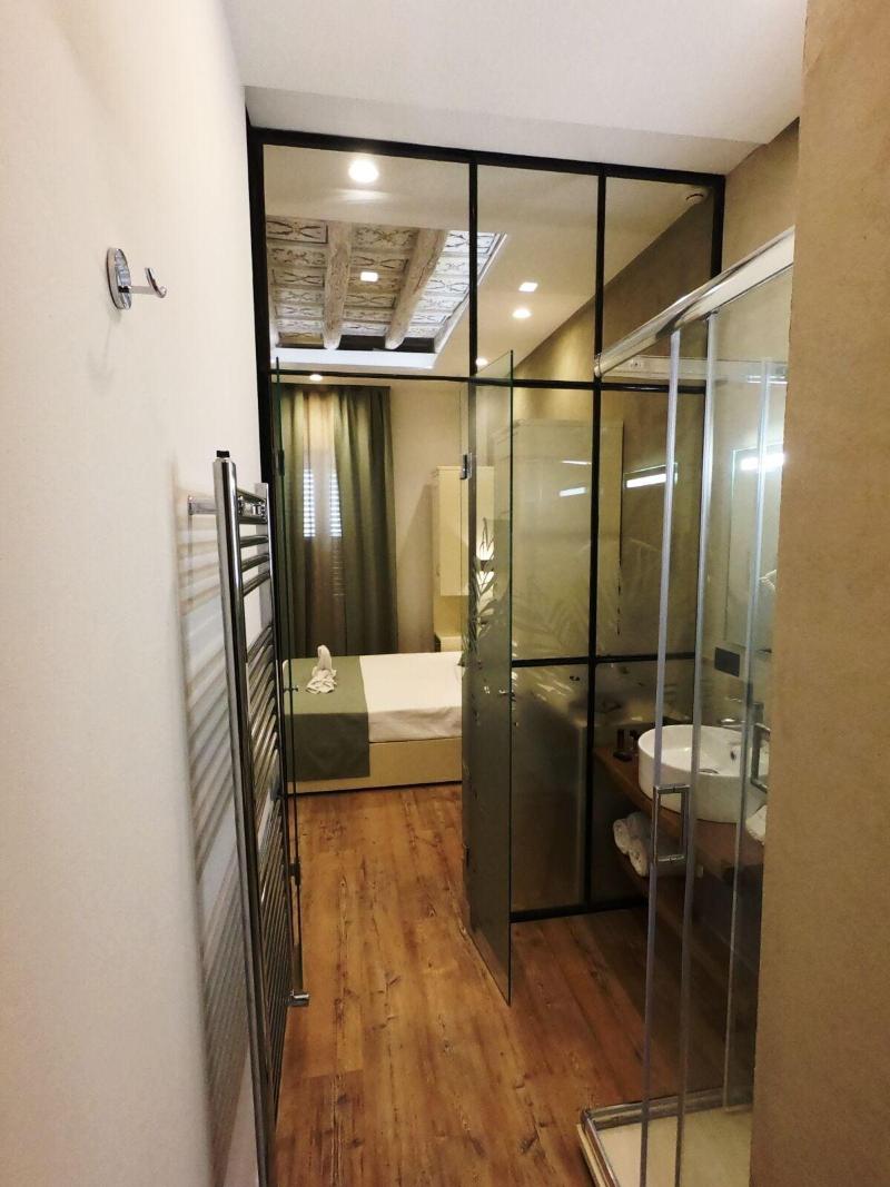 Villena Plaza image