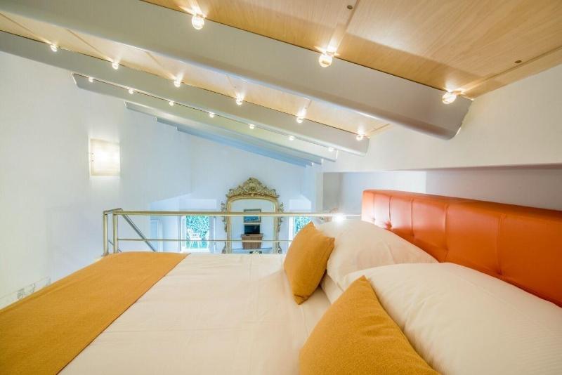 Da Rooms image