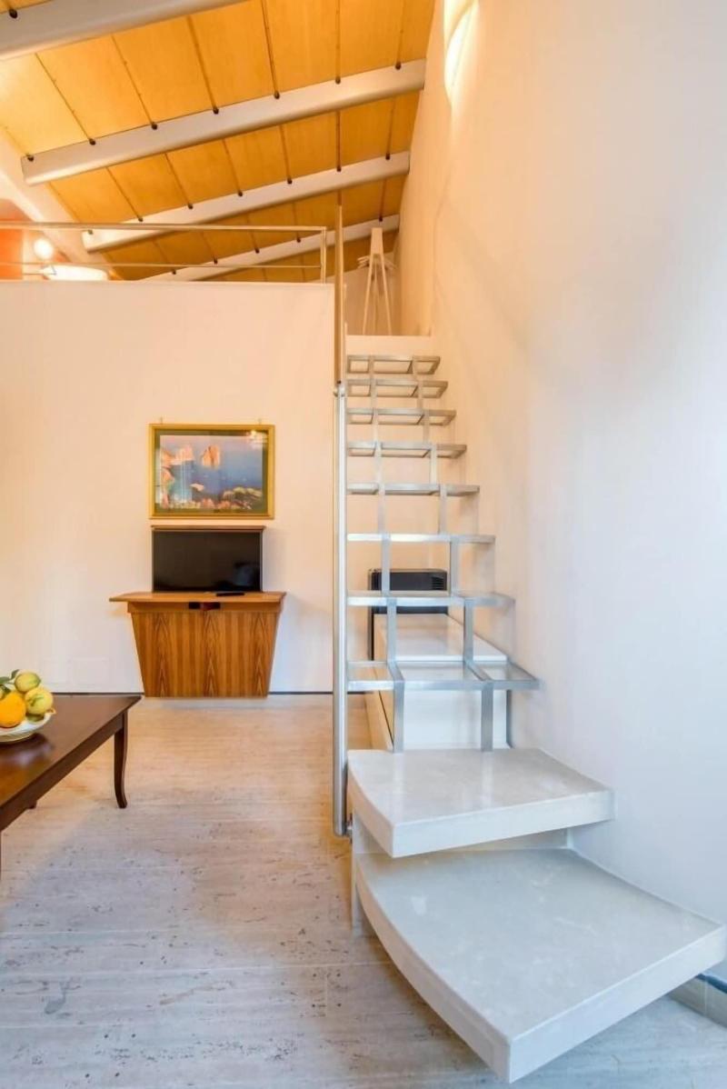 Da Rooms image