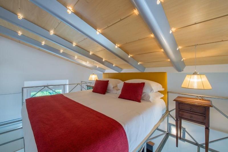 Da Rooms image