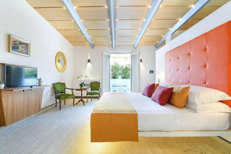 Da Rooms image