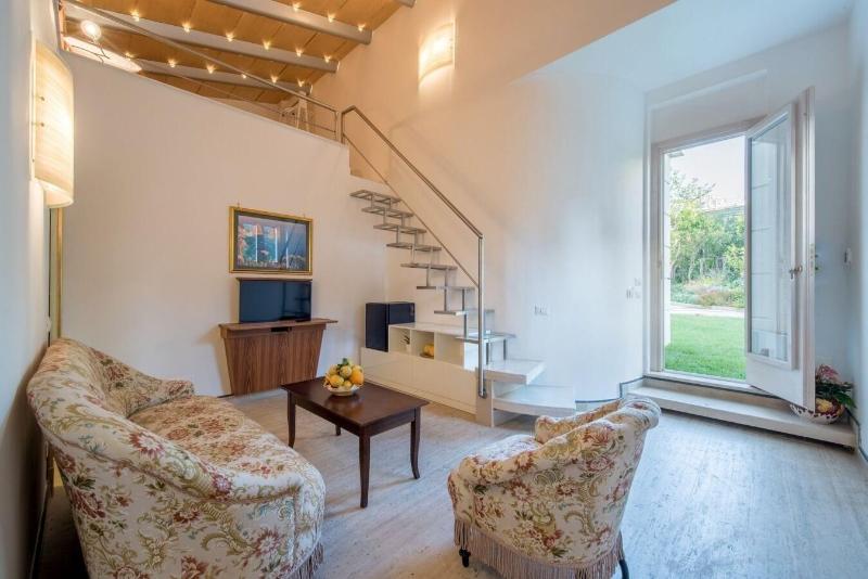 Da Rooms image