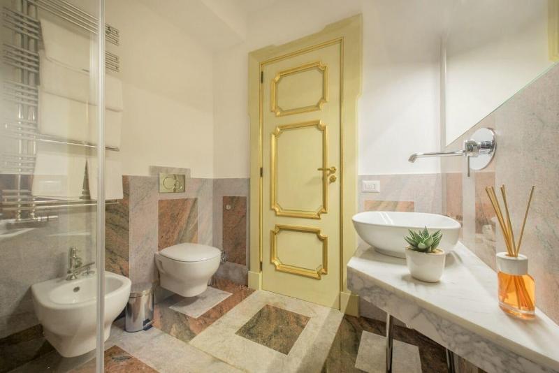 Da Rooms image