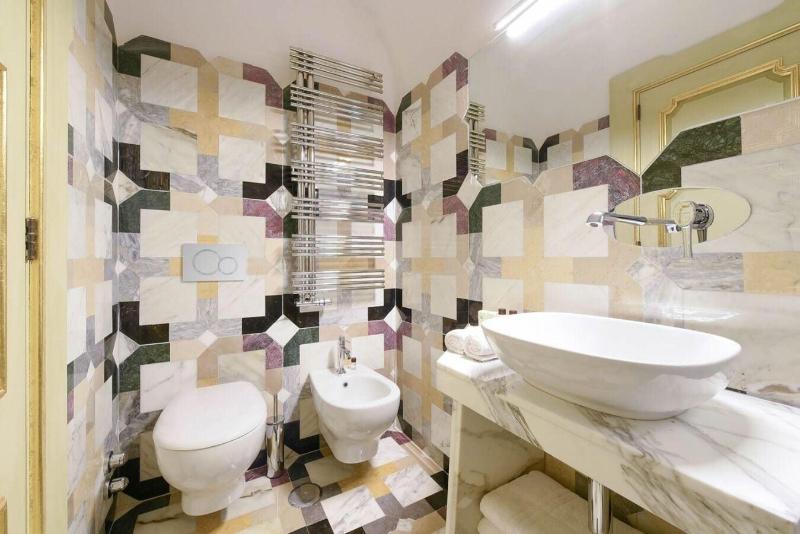 Da Rooms image