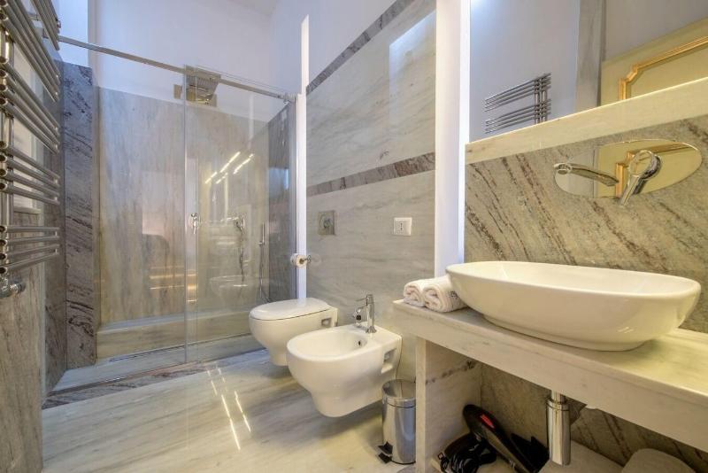 Da Rooms image