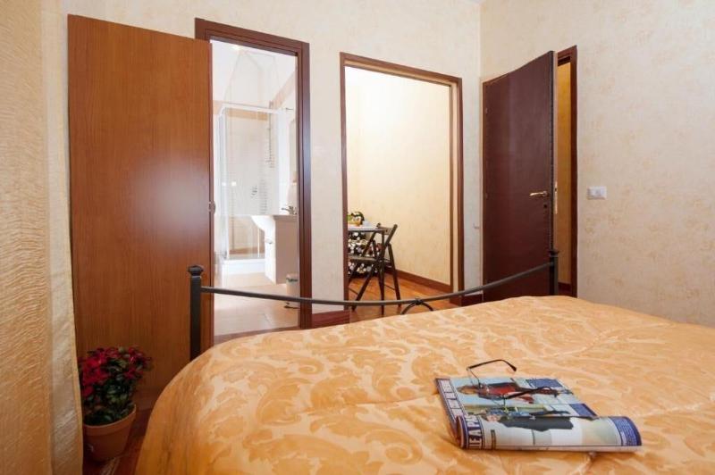 Residenza Laterano image