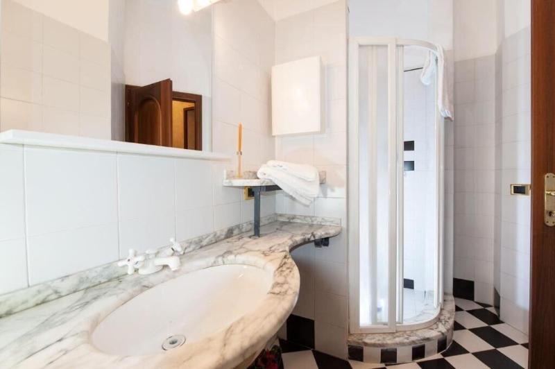 Residenza Laterano image