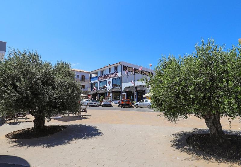 The Square Castelsardo image