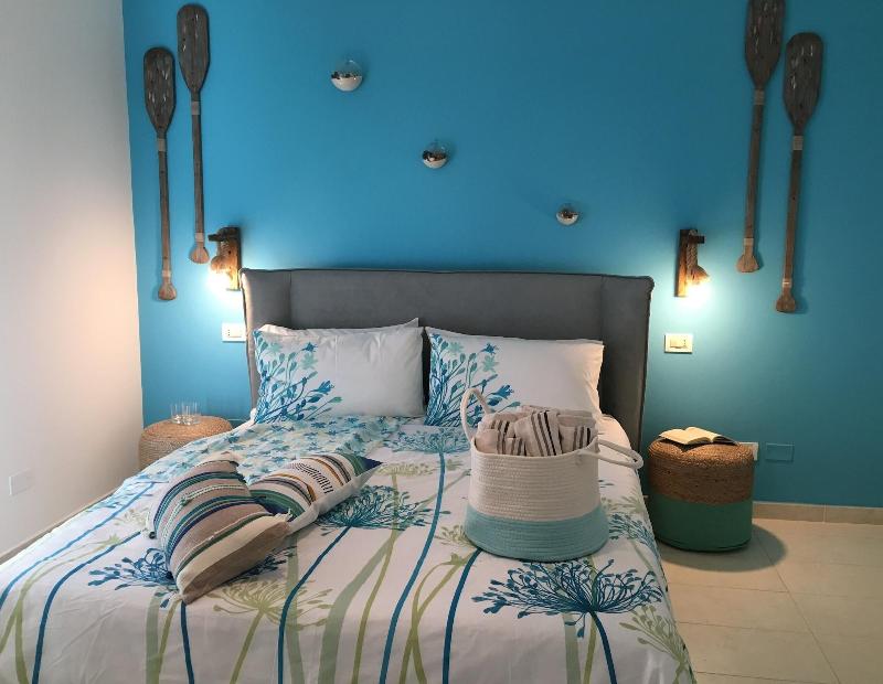 Intra Rooms image