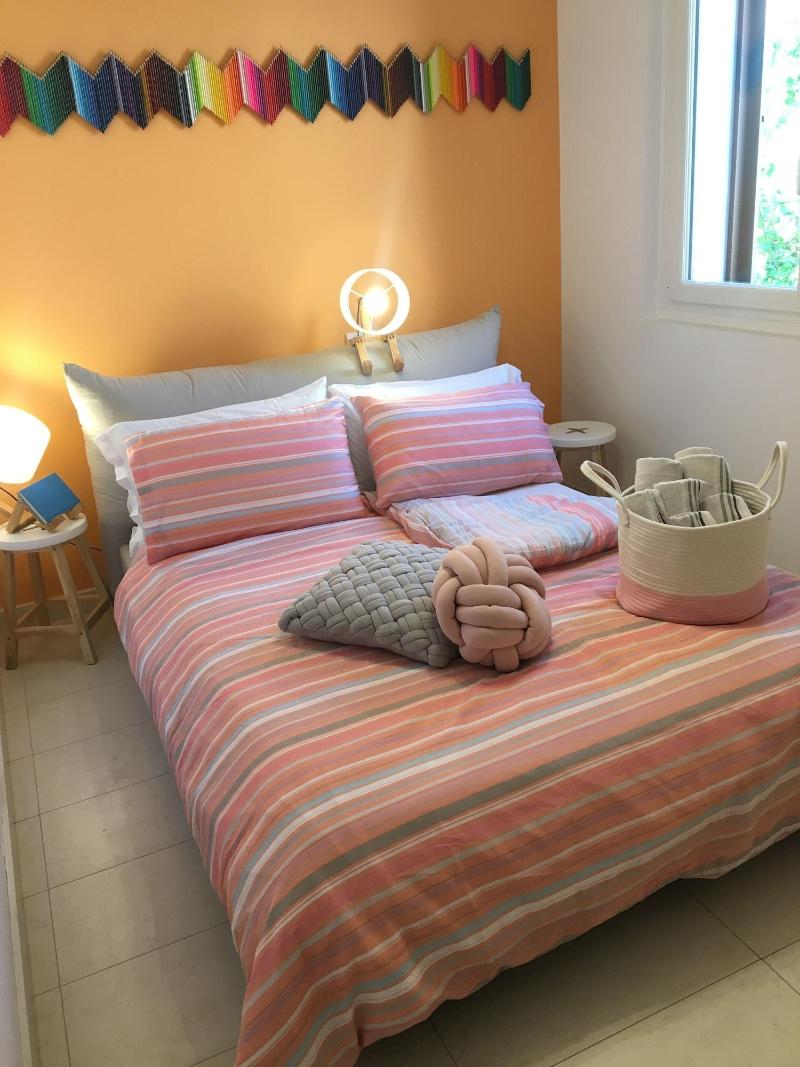 Intra Rooms image
